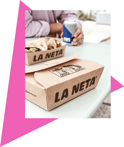 Closed box and tray made of brown paper with La Neta print.